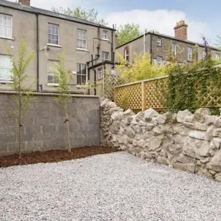 Designer 2 Bedroom In Stylish 4 Dublin
